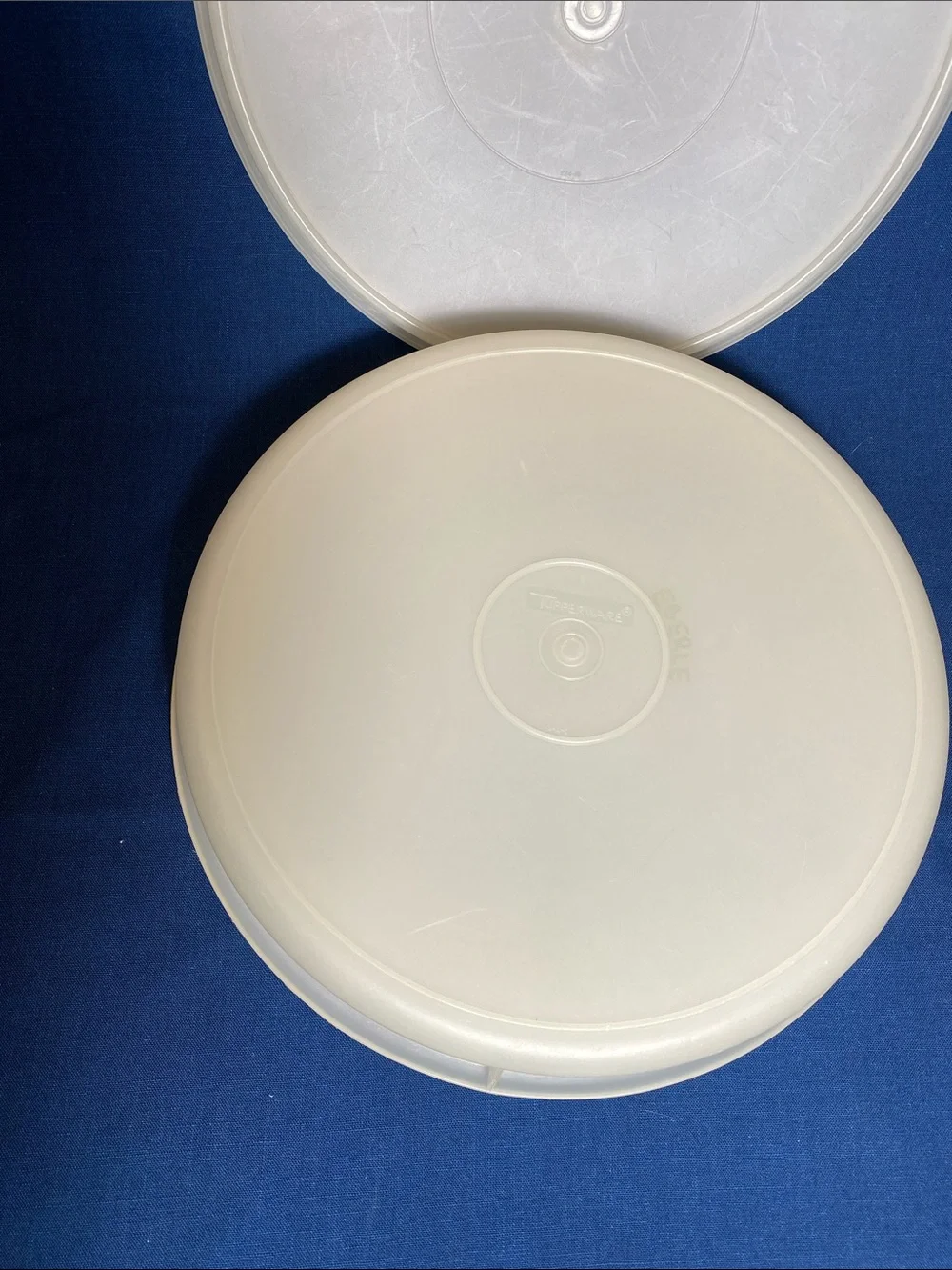 Tupperware 12”Round Cupcake, Pie & Cookie Container & Lid Vintage